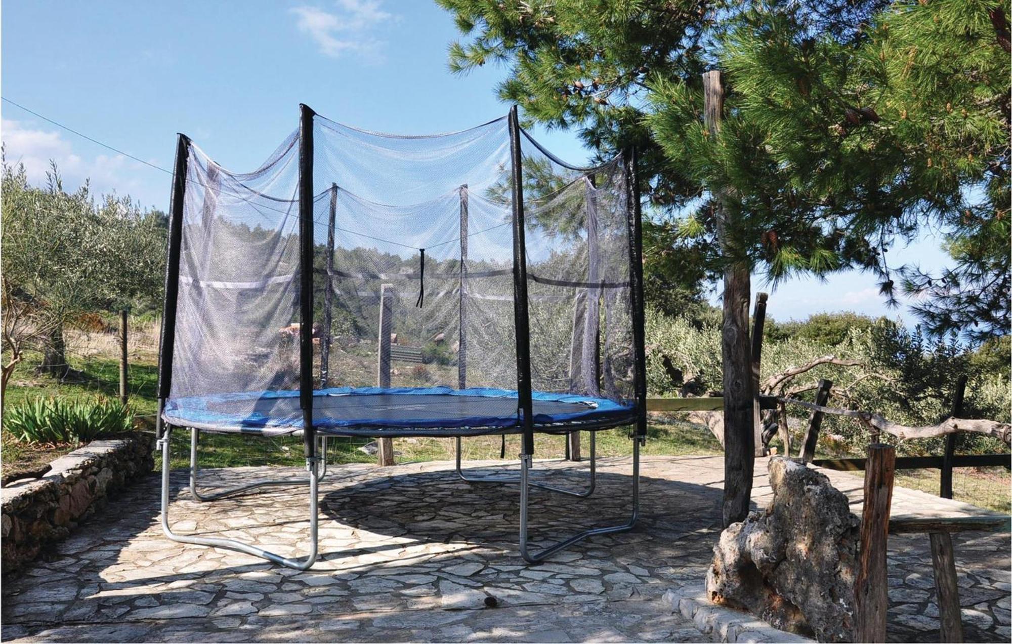 Pet Friendly Home In Postira With Kitchen Εξωτερικό φωτογραφία