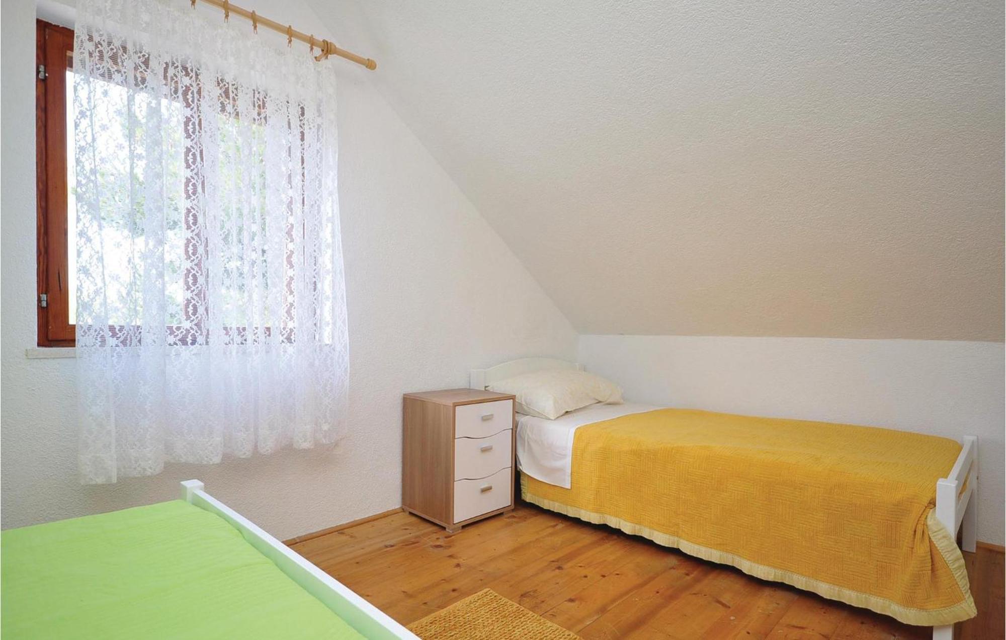 Pet Friendly Home In Postira With Kitchen Εξωτερικό φωτογραφία