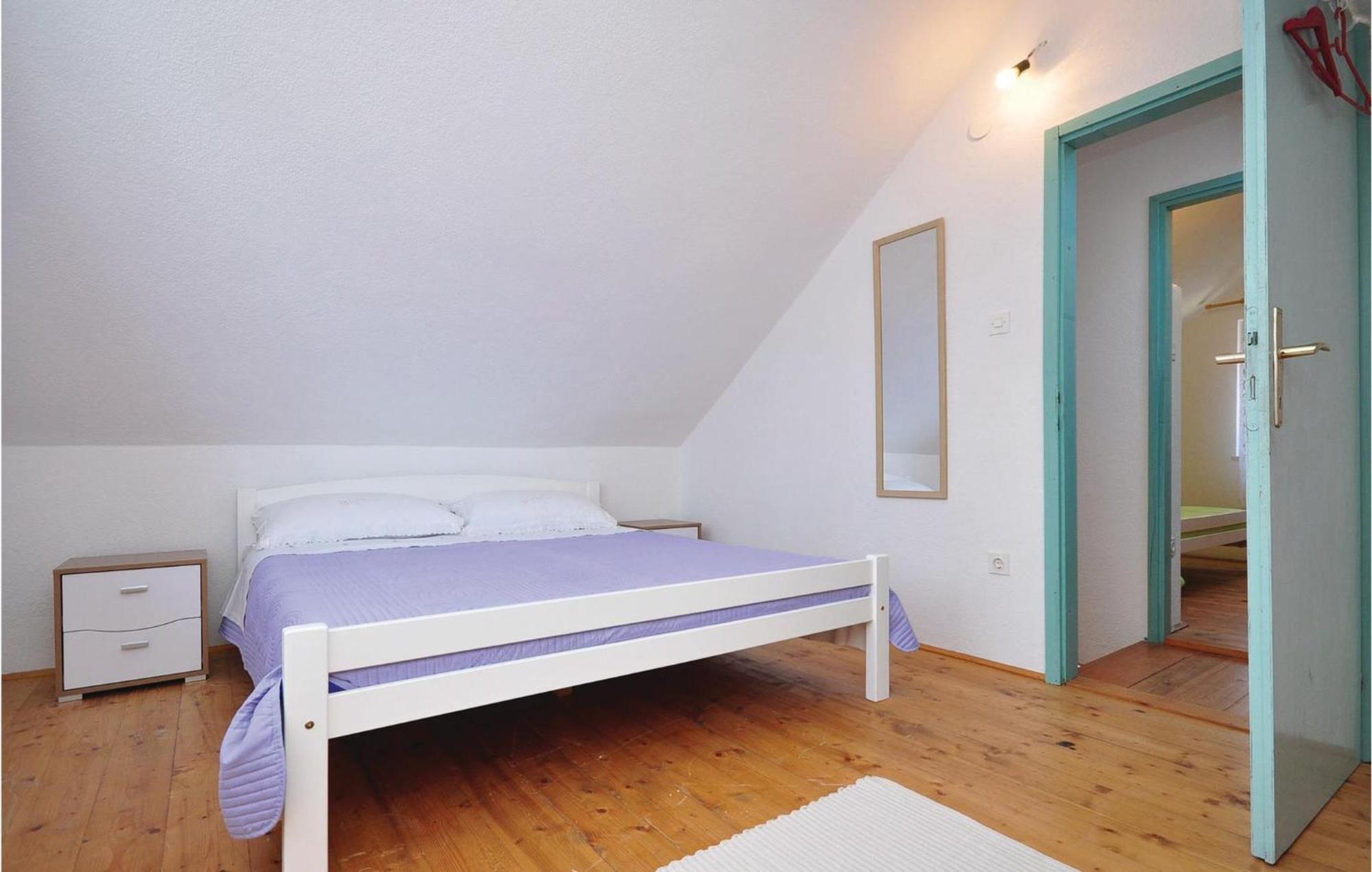 Pet Friendly Home In Postira With Kitchen Εξωτερικό φωτογραφία